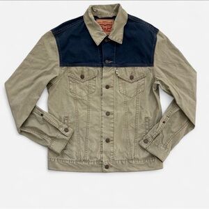 Levi’s Two-Tone Denim Jacket